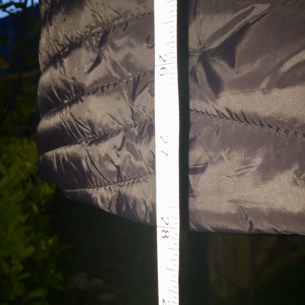 Reserve for Christi Black Midweight Puffer Jacket - Picture 6 of 7